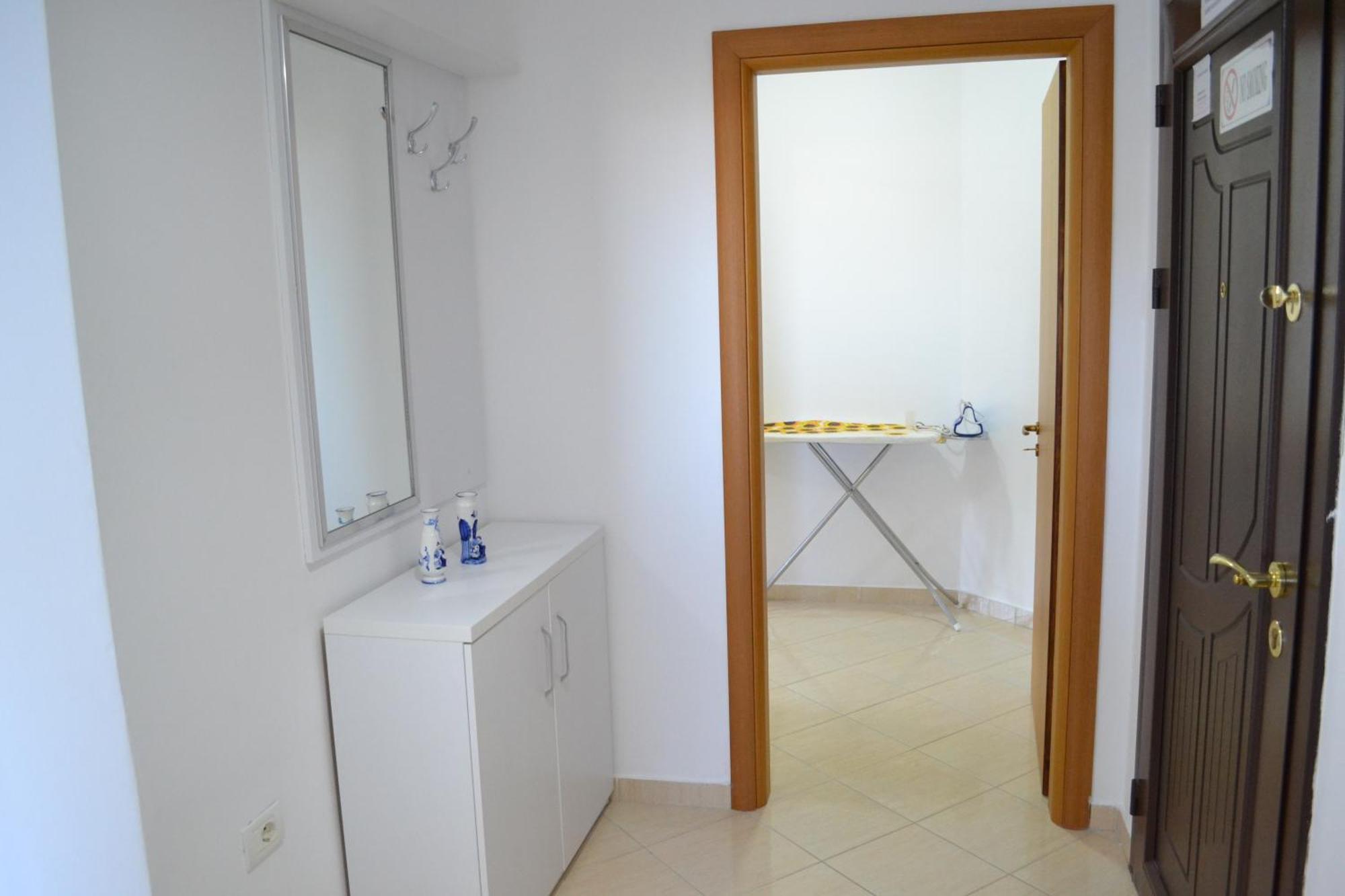 Seaview Gateway 2 Bedrooms Apartment & Garage Vlorë Exteriör bild